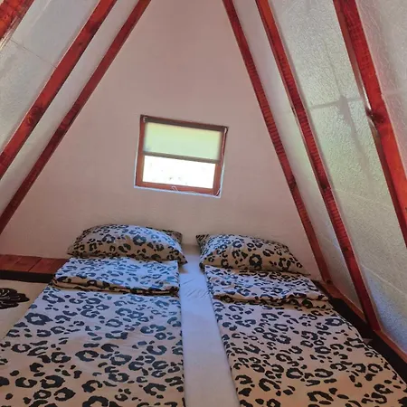 Nyaraló Adna 's Orašac